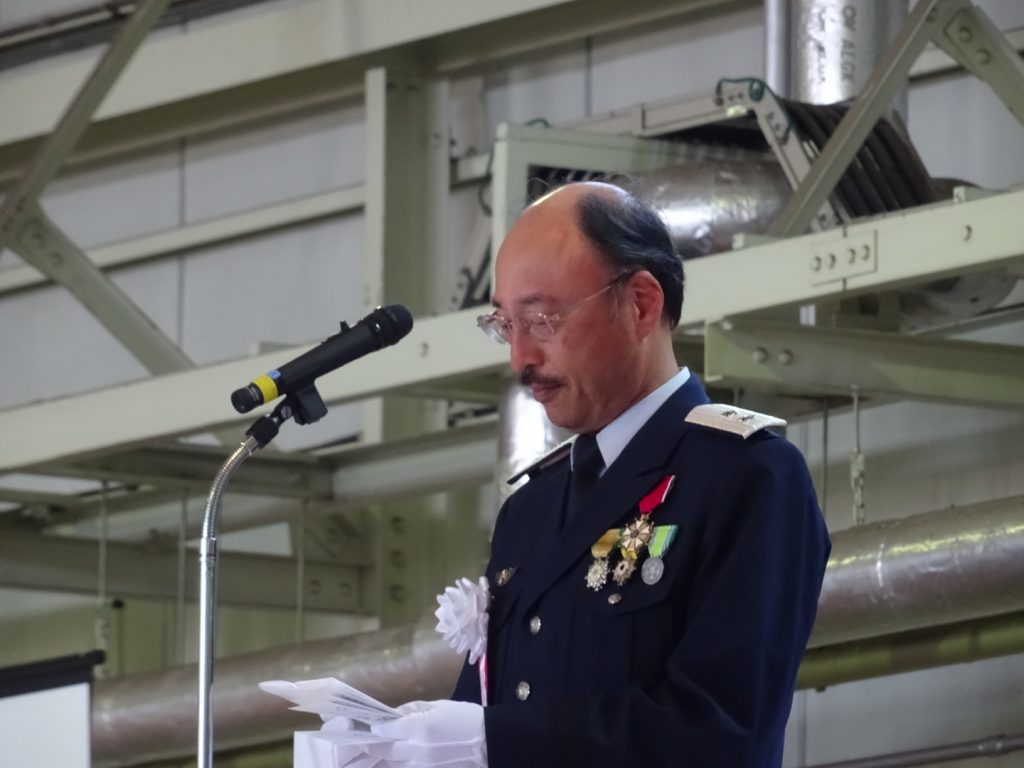 開会に先立ち松島基地司令時藤和夫氏は震災後７年の歳月を経ての航空祭の開催に、関係者地元自治体、そして被災により殉職した隊員、遺族に感謝の気持ちを述べた。